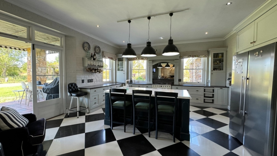 7 Bedroom Property for Sale in Stellenbosch Farms Western Cape